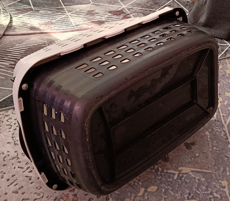 Переноска для кошечек и маленьких собачек