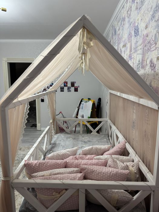 Кровать для девочек