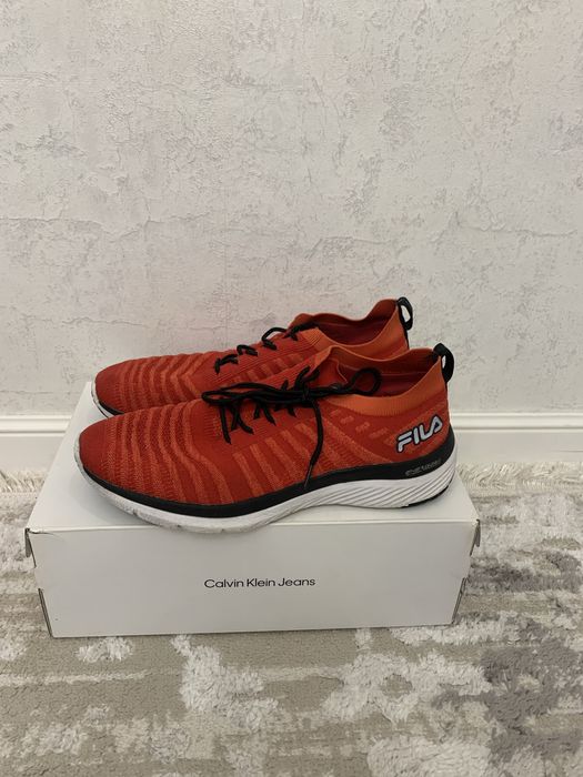 Кроссовки fila .