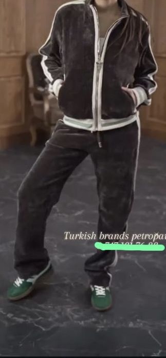 Продам новый костюм женский