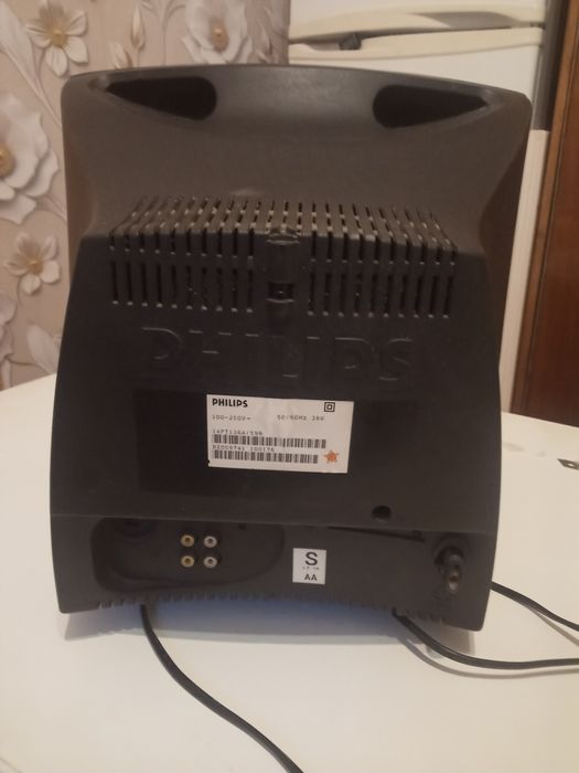 продам телевизор на запчасти