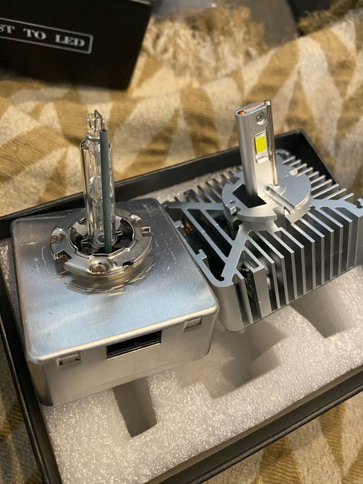 Set 2 Becuri LED Faruri D5S CANBUS 70W 30000LM 6000K HID to LED