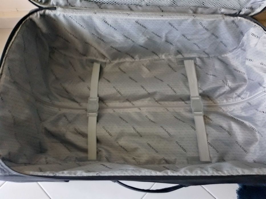 Куфар 2бр колелца "60/40/25см" GAND "к-т 15€"! + Сак олекотен "1кг" нов!