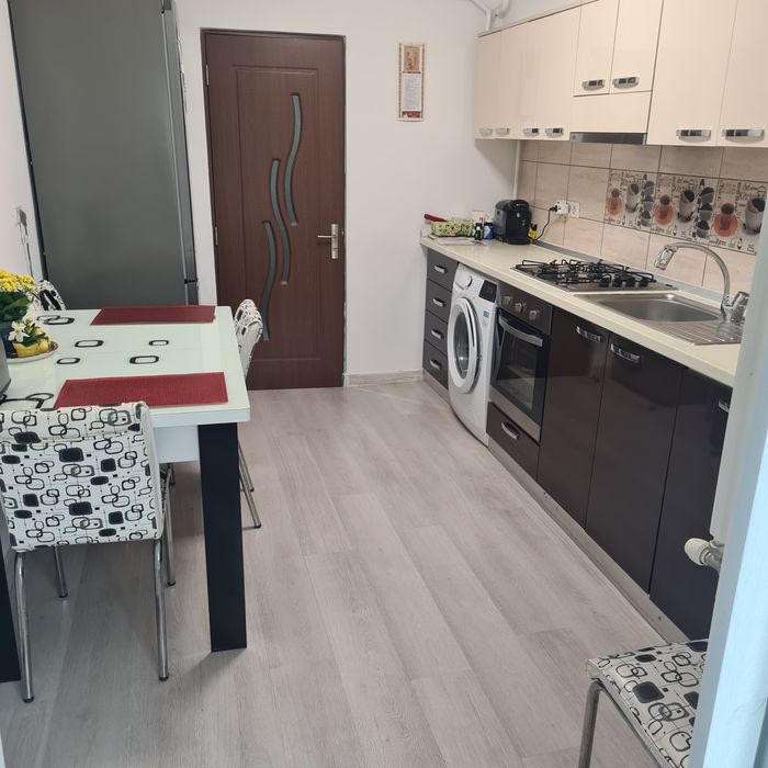 Vând apartament 2 camere