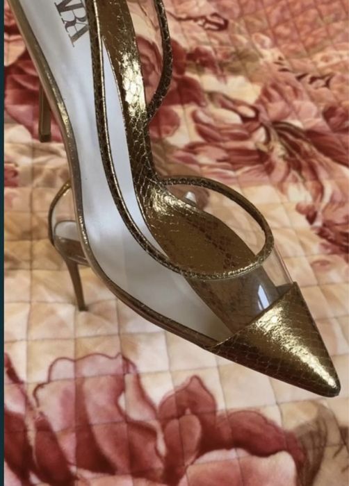 Туфли от бренда Zara