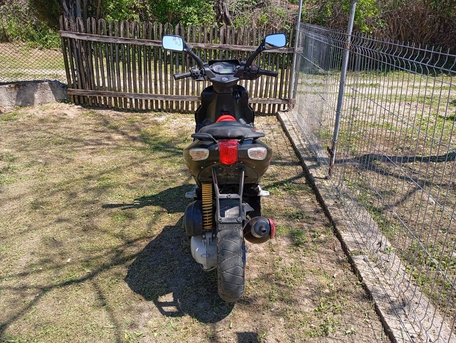 Vând Aprilia SR 80cm