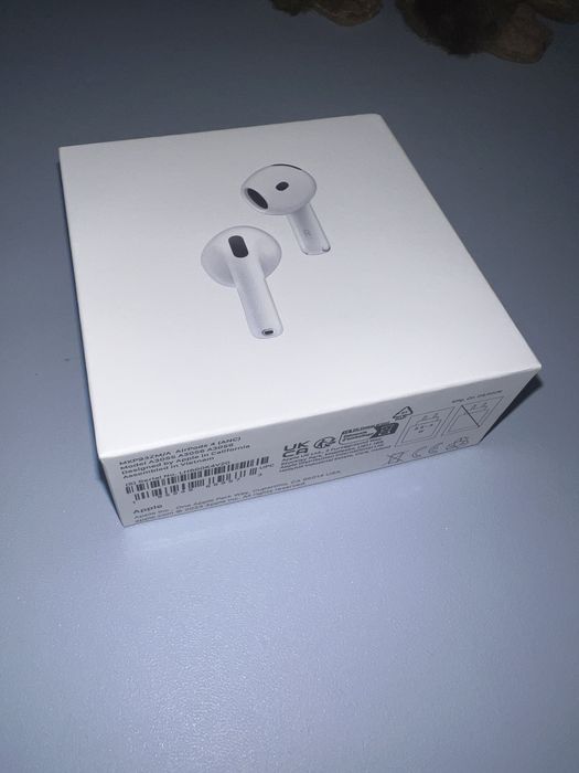 AirPods 4 with Active Noise Cancelling model