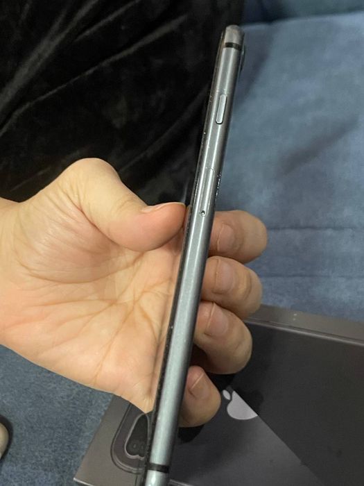 Iphone 8+ 256 tali LLA karopka dakumnet bor