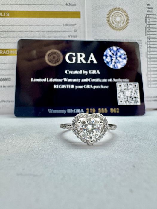 Сребърен пръстен с мойсанит (диамант) 1 карат