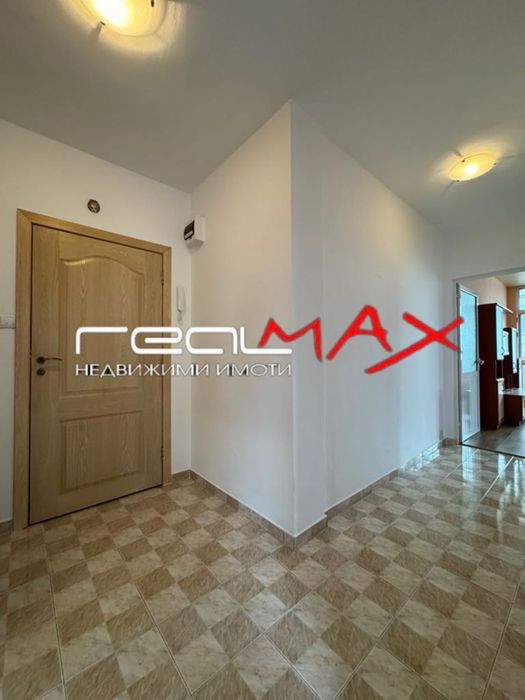 Продава се Двустаен апартамент в Казанлък - 60 кв.м за 1700 €/кв.м - Снимка #10