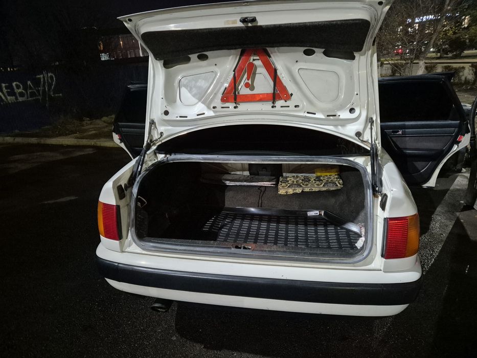 Продаётся ауди с4