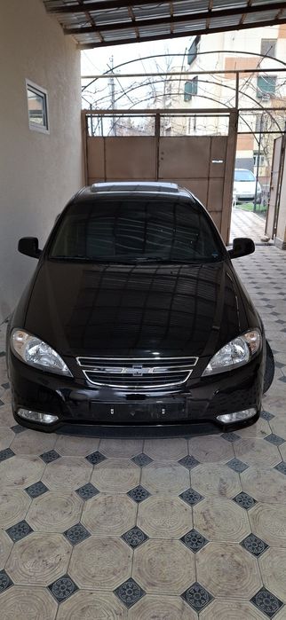 Jentra 2023 yil 3pazitsa avtomat srochna sotiladi. Lyuk abs  bor.