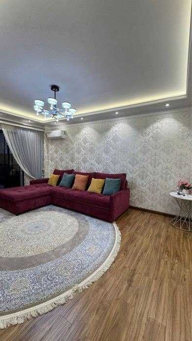 СРОЧНО! 3 комнатная ЕВРО ремонт 88м2, ориентир ресторан Биллюр