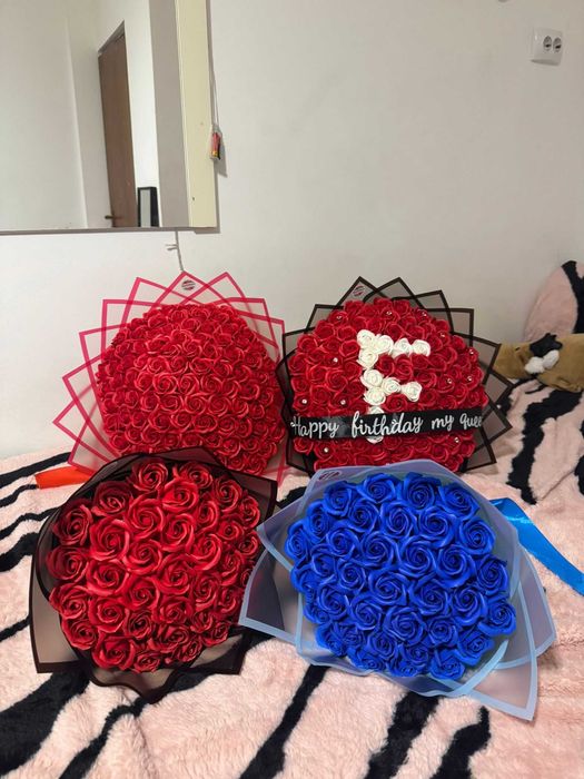 Buchet Trandafiri Imperiali cu Sclipici / Stitch / Coronita