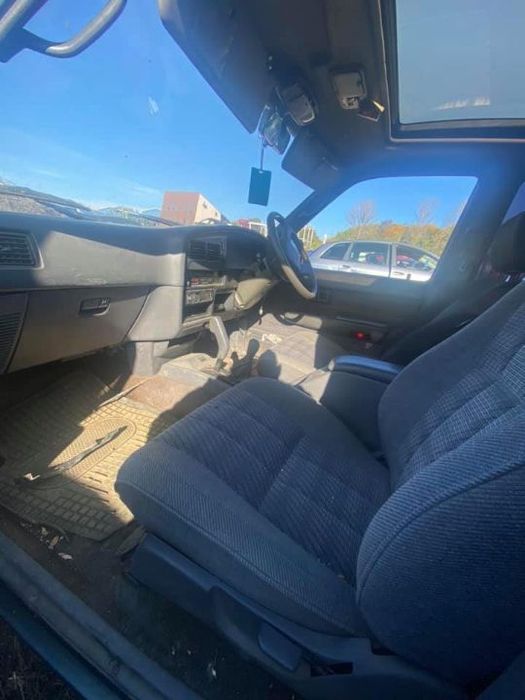 dezmembram toyota 4 runner sau hilux motor 2.4 turbo diesel an 1992