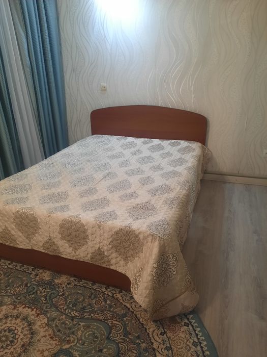 Кровать двухспальню отдам