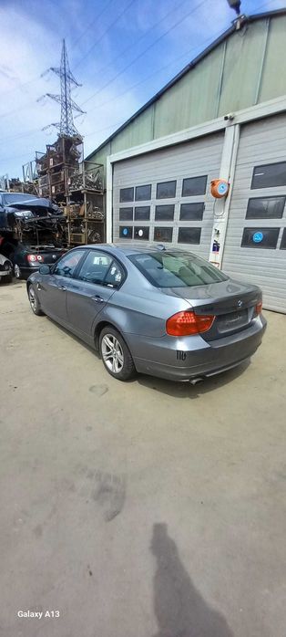 Bmw e90 facelift  318 benzina .cod motor n43b20a  Dezmembrez/Dezmembra