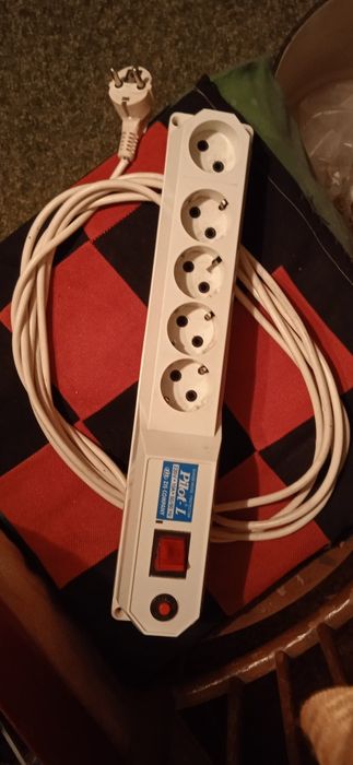 Телевизор Самсунг,Плоский, 43см диагональ,Срочно! Переноска Пилот 5