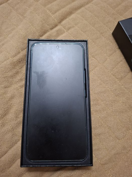 Продам Samsung s22