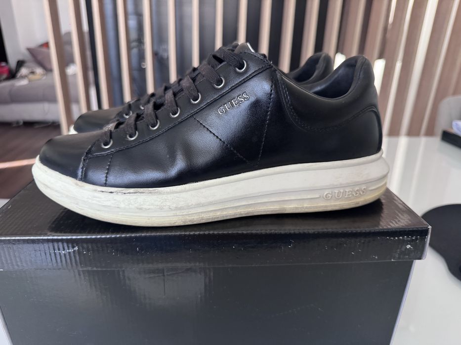 GUESS кецове кожа 43