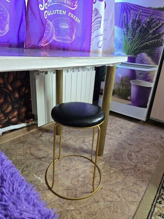Продам стол не дорого