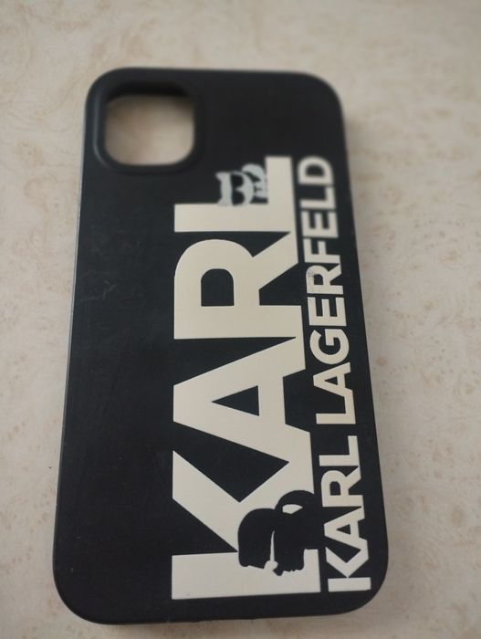 Продаются чехлы на Айфон 11