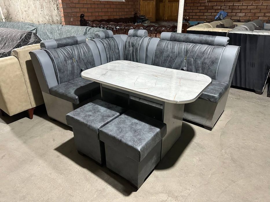 Продаётся новые кухонные уголки