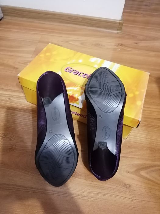 Pantofi dama cu vârf decupat, satin mărimea 38