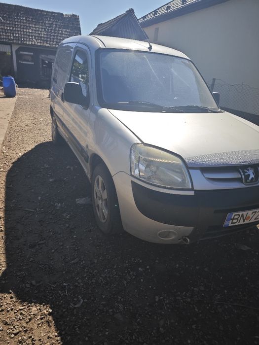 Vând Peugeot Partner