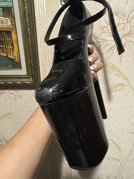 Продам стрипы четвёрки 38,5 - 39 р