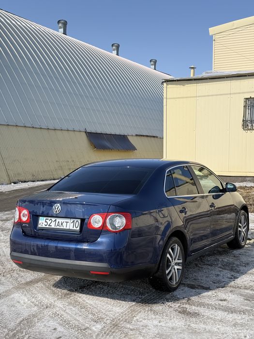 Продам jetta 5 поколение