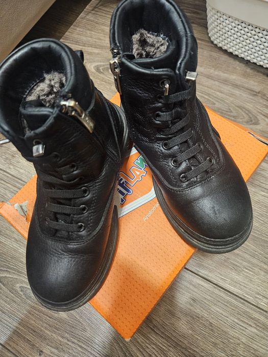 Продам сапоги детские на мальчика