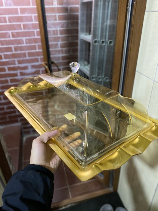 накрывалка для пирожных и т. д.