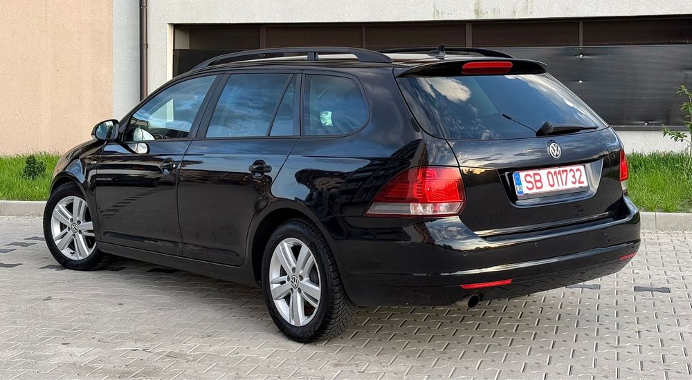 Vw pasat. An 2013  1,6 Diesel