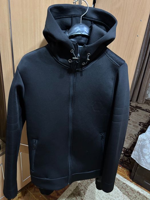 Яке пролетно/лятно