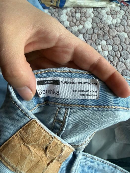 Маркови дънки в отлично състояние.