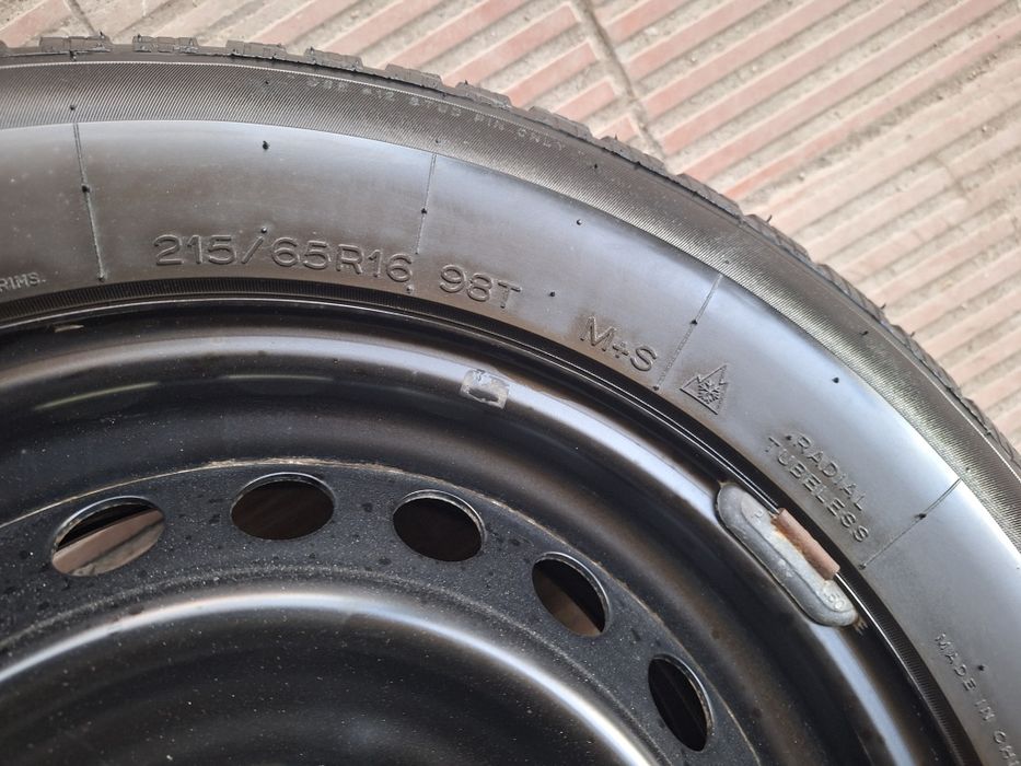 Оригинални железни джанти и гуми 215 65 16 за ТОЙОТА