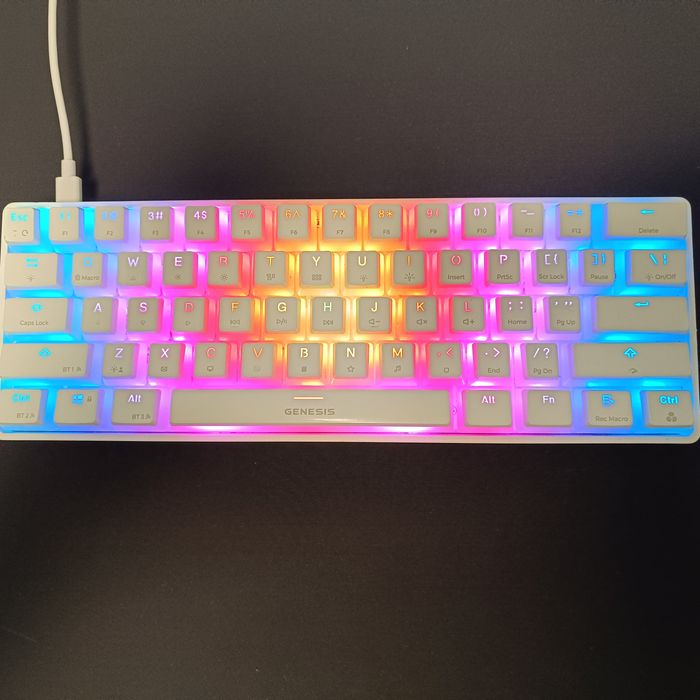 ГЕЙМЪРСКА Клавиатура Genesis Thor 660