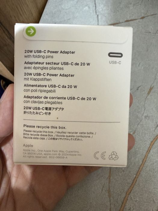 Apple adapter 20w Original.