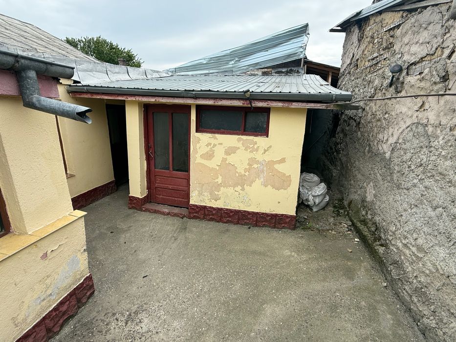 De vânzare casă cu 3 camere, zona Chercea