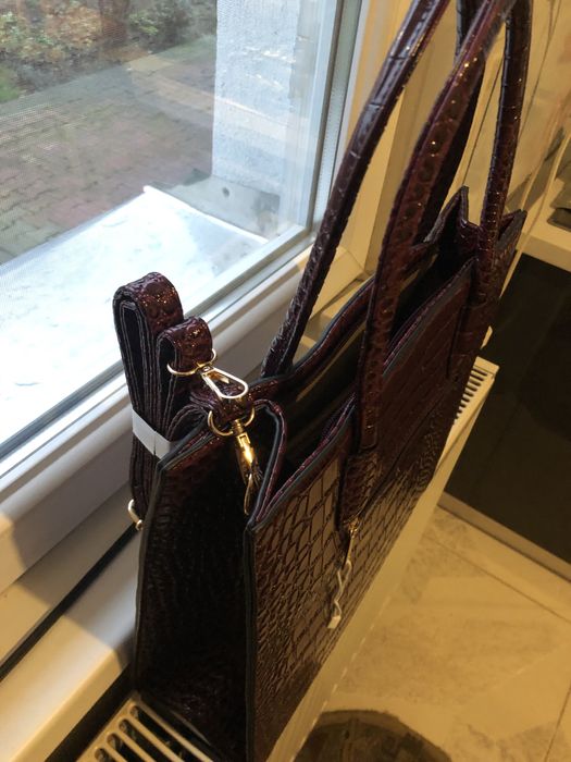 Geanta dama noua convenabil