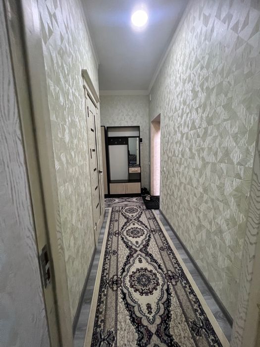 Қўқон новостройка уй, 1-қават, мебель техникалари билан сотилади.