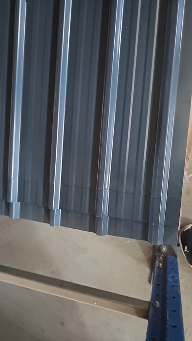 Tabla cutata zincata si colorata