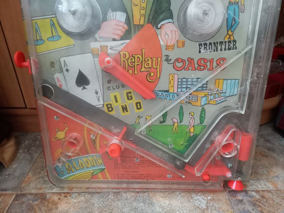 Стара игра за стена