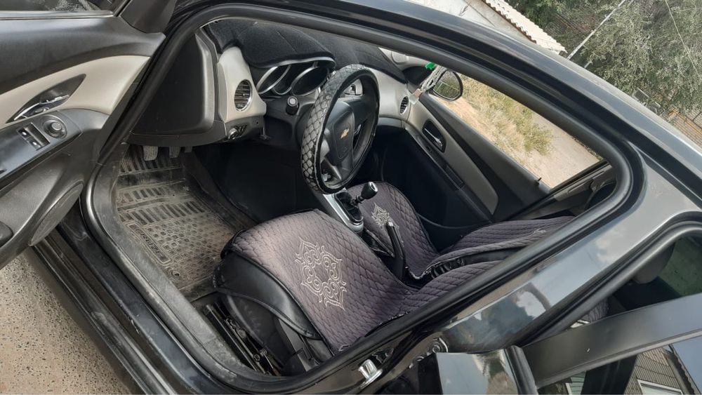 Шеврале круз хэтчбек