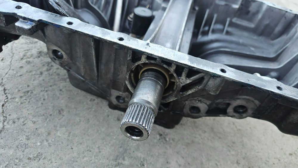 Baie ulei motor 3.0 Mercedes OM642 W221 S320 4matic W222 S350 V6