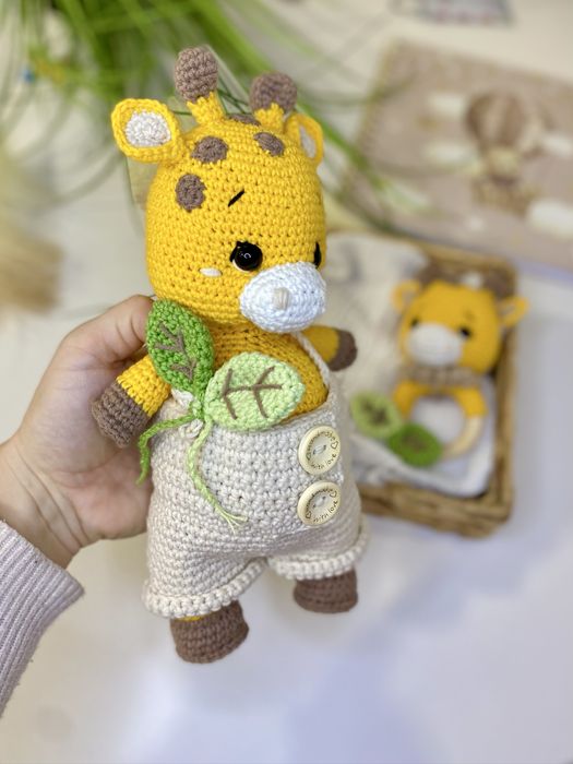 Set girafe-jucarii croșetate