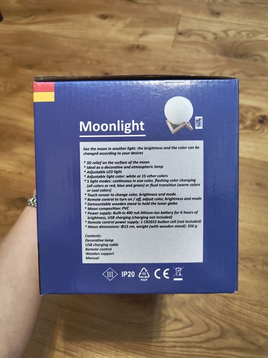 Lampă „Moonlight” – LED decorativă, 16 culori, NOUĂ