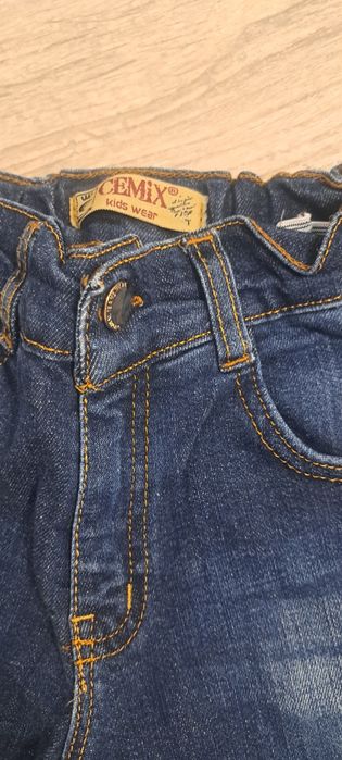 Детски дънки 7-8 години