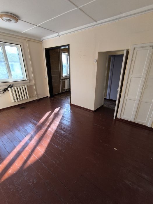 Квартира в деревянном доме. 1 ком. Спутник 2.  Метро  Кипчак.